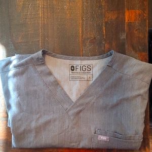 Figs Men's Large Leon Two Pocket Scrub Top